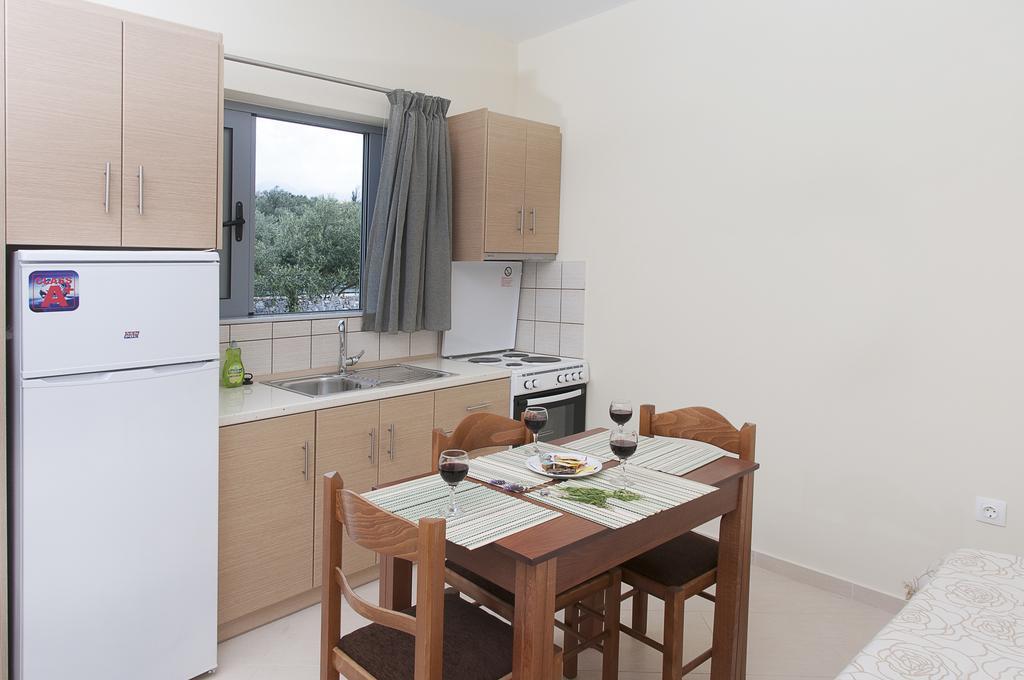 Sundy Maria Apartments Stoúpa Eksteriør bilde